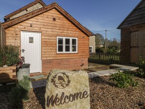 คอทเทจ | บริเวณภายนอก