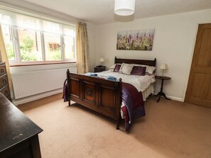 3 عدّة غرف نوم وبديكورات فريدة لكل غرفة وطراز فريد لكل وحدة