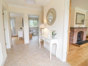Cottage | Interior