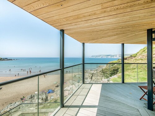 17 Burgh Island Causeway
