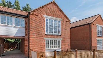 Cottage | Front of property