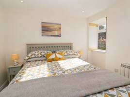 1 habitación, decoración personalizada y muebles diferentes 