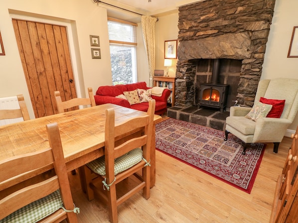 Cottage | Interior