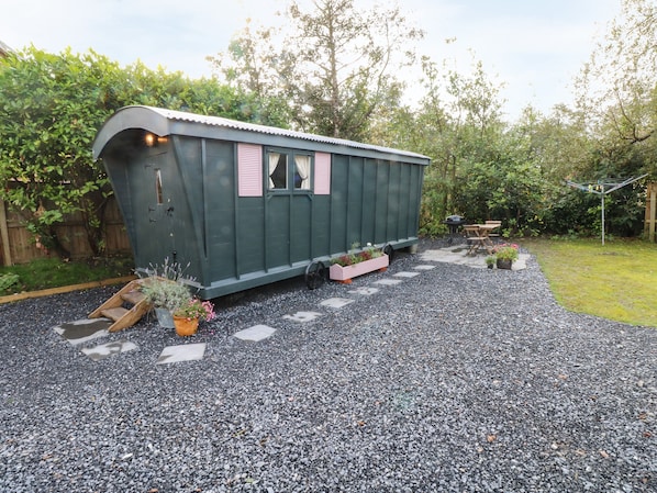 Exterior - Hazel Nook (Narberth)