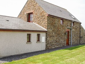 Exterior - The Hagguard (Kilgetty)