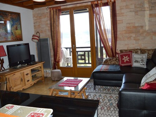Charming T3 with lake and valley view, 700m from lifts