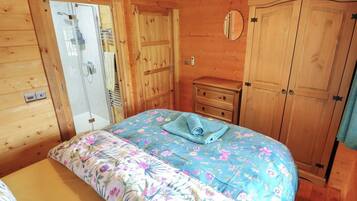 2 bedrooms, free WiFi, individually decorated, individually furnished