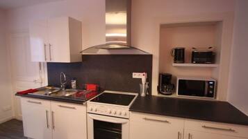 Réfrigérateur, micro-ondes, lave-vaisselle