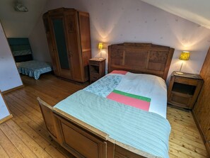 2 bedrooms