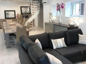 TV, fireplace - Luxury Vosgian Farmhouse: Sauna, Jacuzzi, Games, Spacious Terrace, Pet-Friendly, Sleeps 16 (Saulxures-sur-Moselotte)