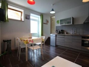 Dining - Cozy Cottage Near Epinal: Nature, City, and Equestrian Center Nearby (Chantraine)