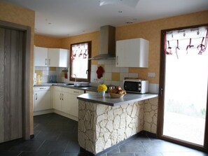 Fridge, microwave, dishwasher