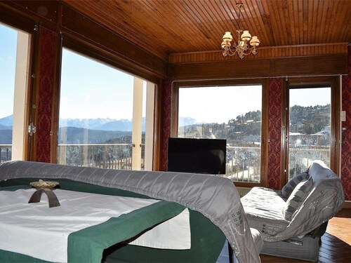 Spacious 3-room apartment, lake and slopes view
