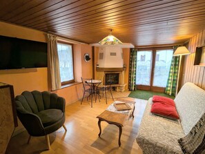 Tv och eldstad