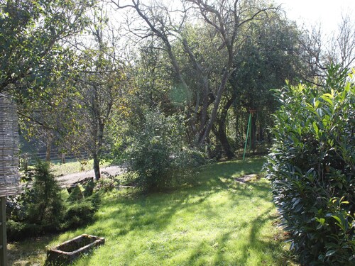 Maison de charme près de Neufchâteau avec jardin, terrasse et jeux extérieurs