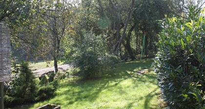 Maison de charme prÚs de Neufchùteau avec jardin, terrasse et jeux extérieurs