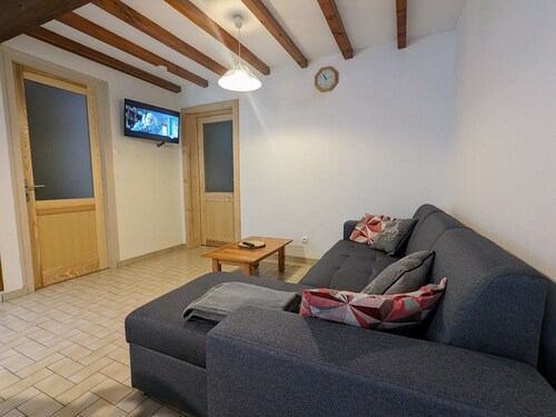 Charming Mountain Cottage with Ski Access, WiFi, and Family Amenities in La Bresse