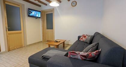 Charming Mountain Cottage with Ski Access, WiFi, and Family Amenities in La Bresse