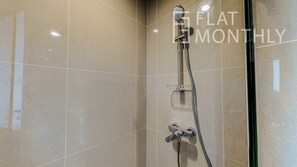 Departamento, 1 habitación, cocina | Regadera en el baño