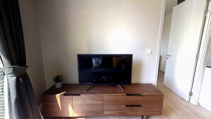 Appartement, 1 chambre, cuisine | Téléviseur