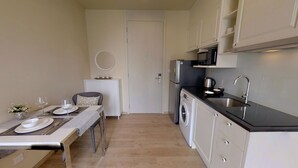 Apartment, 1 Bedroom, Kitchen | Private kitchenette - Noble Recole (UN12252) (Bangkok)