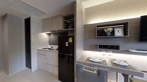 Apartment, 1 Bedroom, Kitchen | Private kitchenette
