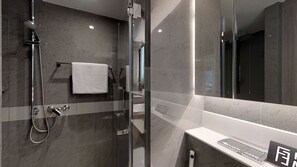 Apartment, 1 Bedroom, Kitchen | Bathroom