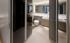 Apartment, 1 Bedroom, Kitchen | Bathroom