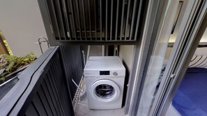 อพาร์ทเมนท์, 1 ห้องนอน, ห้องครัว | บริการซักรีด