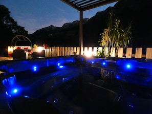Bain à remous extérieur