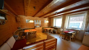 Interior - Haus Rudigier by Chatel Reizen (Sankt Gallenkirch)