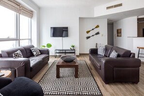 TV - 2BR With Sea Views From the 59th Floor - Sleeps 4! (Dubai)