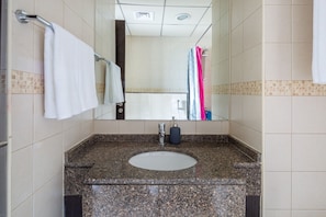 Bathroom - Astonishing 1BR Apt With Amazing Marina Views (Dubai)