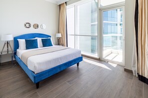 3 bedrooms, laptop workspace, iron/ironing board, WiFi