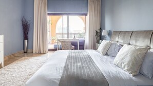 1 bedroom, laptop workspace, iron/ironing board, WiFi - Deluxe 1BR in Fairmont South W/ Huge Balcony & Beach Club Membership! (Dubai)