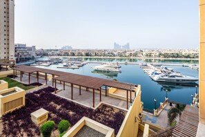 Marina - Refined 2BR Luxury Apartment at Palm Jumeirah (Dubai)