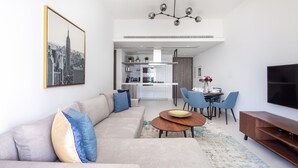 Ảnh chưa phân loại, 5 trong số 18 ảnh, nút