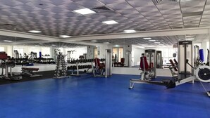 Fitness facility - Radiant & Cozy Studio Apartment In Sports City (Dubai)