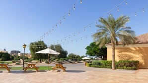 Property grounds - Radiant & Cozy Studio Apartment In Sports City (Dubai)