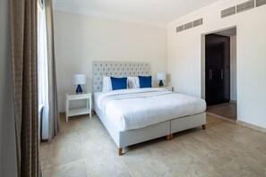 3 Schlafzimmer, laptopgeeigneter Arbeitsplatz, Bügeleisen/Bügelbrett