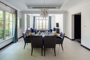 Dining - Magnificent 3BR Villa In Whispering Pines W/ Private Pool! (Dubai)