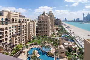 Pool - Premium Sky-high 3BR Penthouse in Fairmont North Residence (Dubai)
