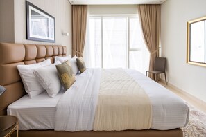 2 Schlafzimmer, laptopgeeigneter Arbeitsplatz, Bügeleisen/Bügelbrett