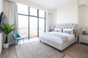 2 bedrooms, laptop workspace, iron/ironing board, WiFi