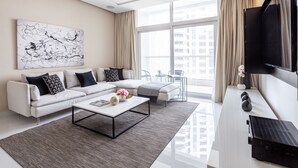 TV - Luxury 2BR in Barsha Heights - Close Proximity to Metro! (Dubai)