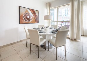Dining - Unique & Stylish 1BR w/ Incomparable Marina Views! (Dubai)