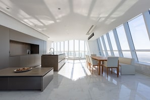 Dining - Unmatched Luxury Penthouse in Dubai Marina (Dubai)