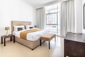 2 Schlafzimmer, laptopgeeigneter Arbeitsplatz, Bügeleisen/Bügelbrett