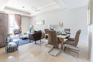 Dining - Superb & Incomparable 2BR With Study in the Heart of Downtown Dubai! (Dubai)