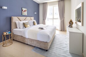 2 chambres, espace de travail pour ordinateur portable